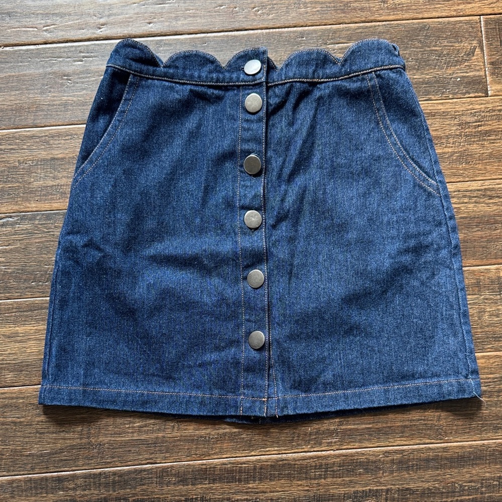 Very J Scalloped Denim Mini Skirt